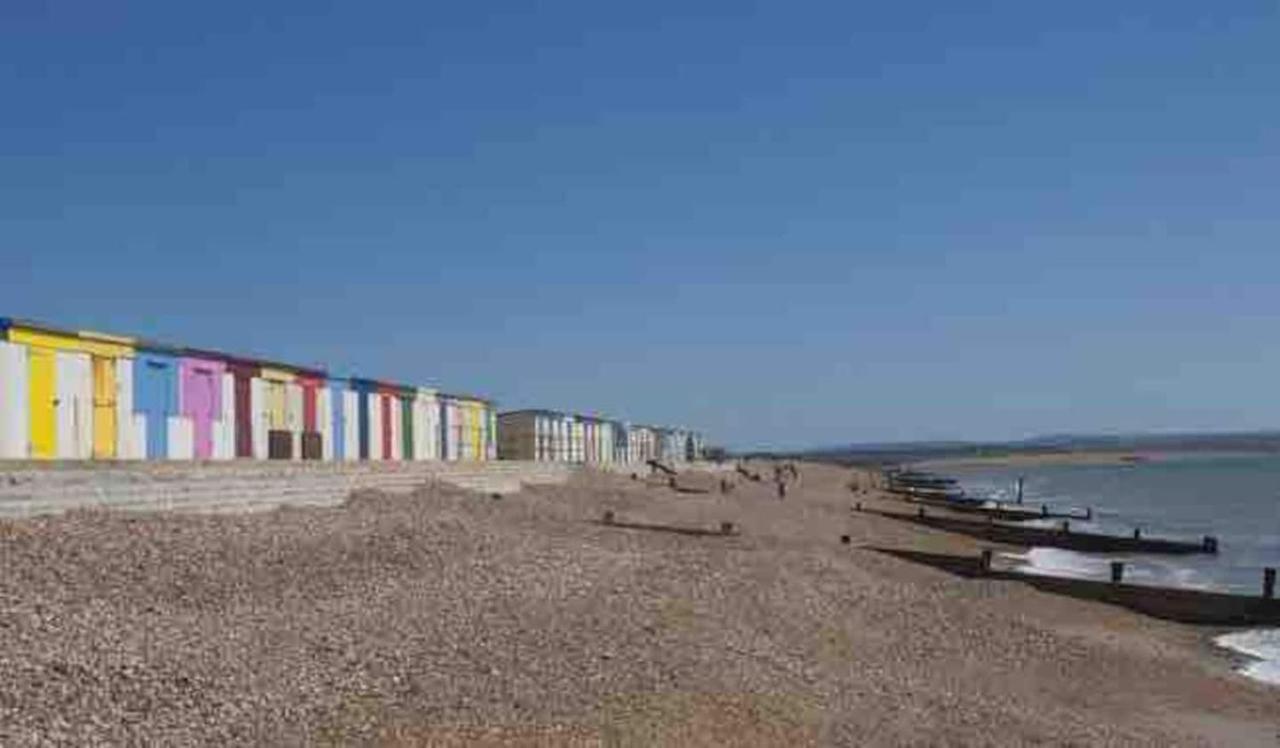 New Forest Retreat Shorefield Country Park Lymington Bagian luar foto