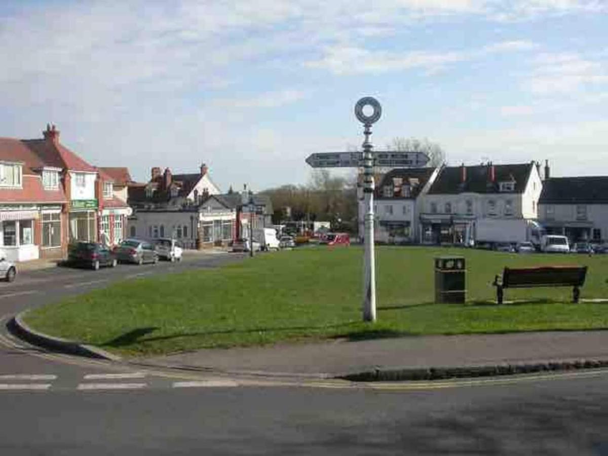 New Forest Retreat Shorefield Country Park Lymington Bagian luar foto